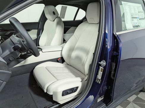 New 2026 BMW 530i xDrive w/ Premium Package AWD/4WD image 9