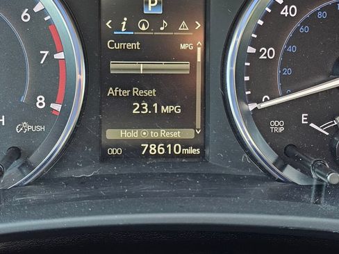 Used 2015 Toyota Highlander XLE AWD/4WD image 30