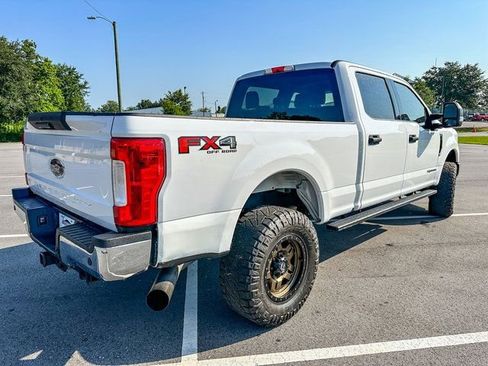 Used 2019 Ford F250 XLT w/ XLT Value Package image 4