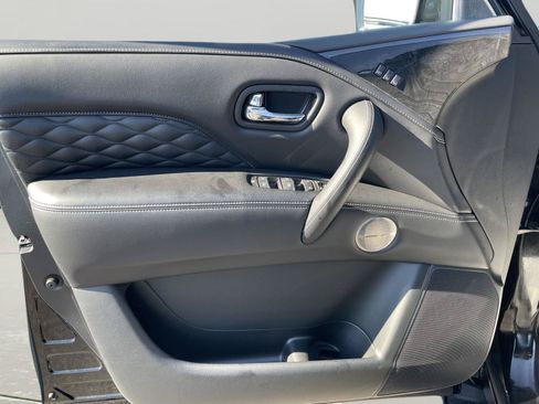 Used 2023 INFINITI QX80 Sensory w/ All-Season Package AWD/4WD image 26