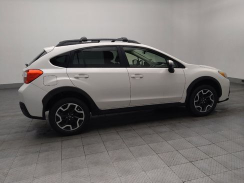 Used 2017 Subaru Crosstrek 2.0i Limited image 10