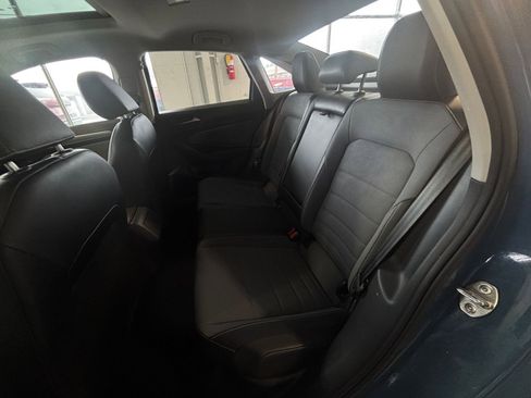 Used 2025 Volkswagen Jetta SE image 29