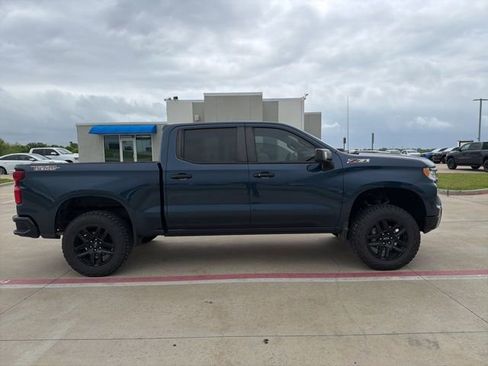 Used 2022 Chevrolet Silverado 1500 LT Trail Boss w/ Convenience Package II image 4