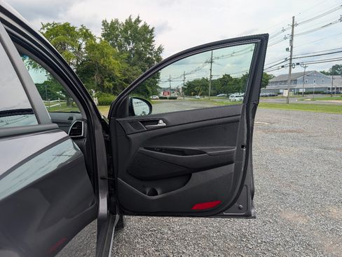 Used 2020 Hyundai Tucson Sport w/ Cargo Package AWD/4WD image 13