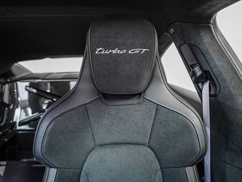 New 2025 Porsche Taycan Turbo GT image 25