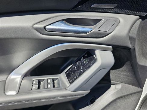 New 2025 Audi Q5 Premium Plus image 10