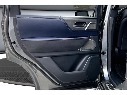 Used 2026 INFINITI QX80 4WD w/ Sport Exterior Package image 36