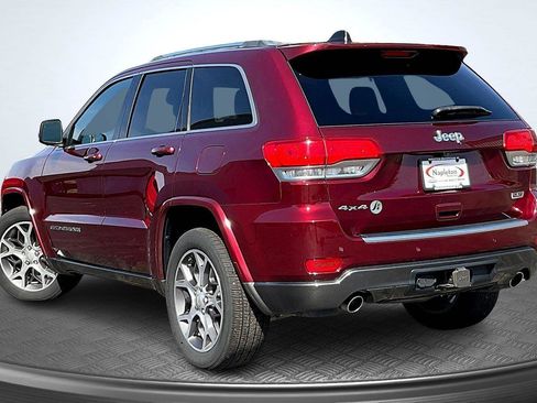 Used 2018 Jeep Grand Cherokee Limited AWD/4WD image 14