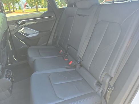 Used 2024 Audi Q3 2.0T Premium image 15