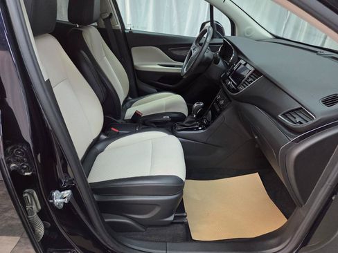 Used 2022 Buick Encore Preferred w/ Safety Package AWD/4WD image 13