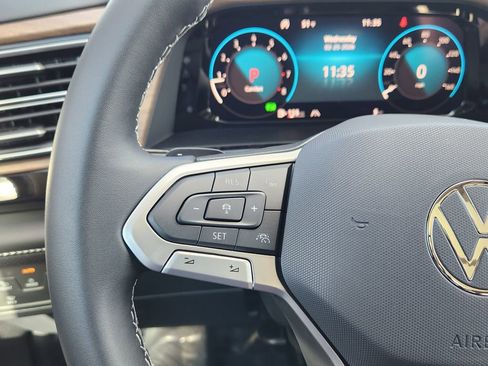 New 2026 Volkswagen Atlas SE image 15