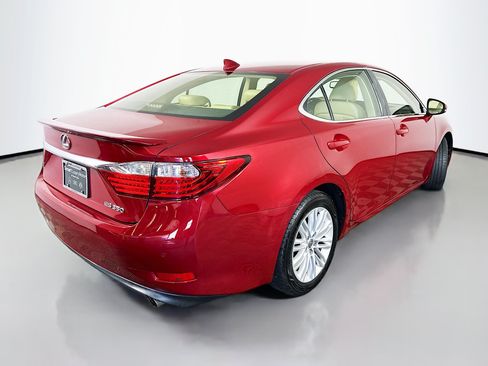 Used 2015 Lexus ES 350 w/ Luxury Package FWD image 7