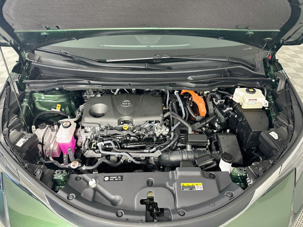 Used 2025 Toyota Sienna XLE AWD/4WD image 30
