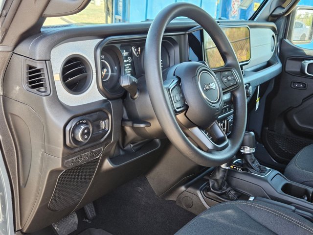 New 2026 Jeep Gladiator Sport AWD/4WD image 3