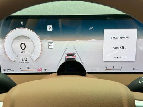 Used 2026 Genesis GV70 2.5T Advanced image 14