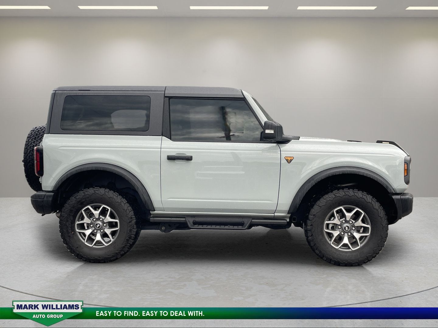Used 2024 Ford Bronco Badlands AWD/4WD image 3
