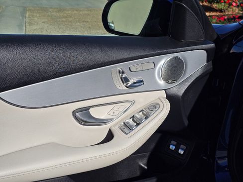 Used 2018 Mercedes-Benz C 350e Sedan image 16