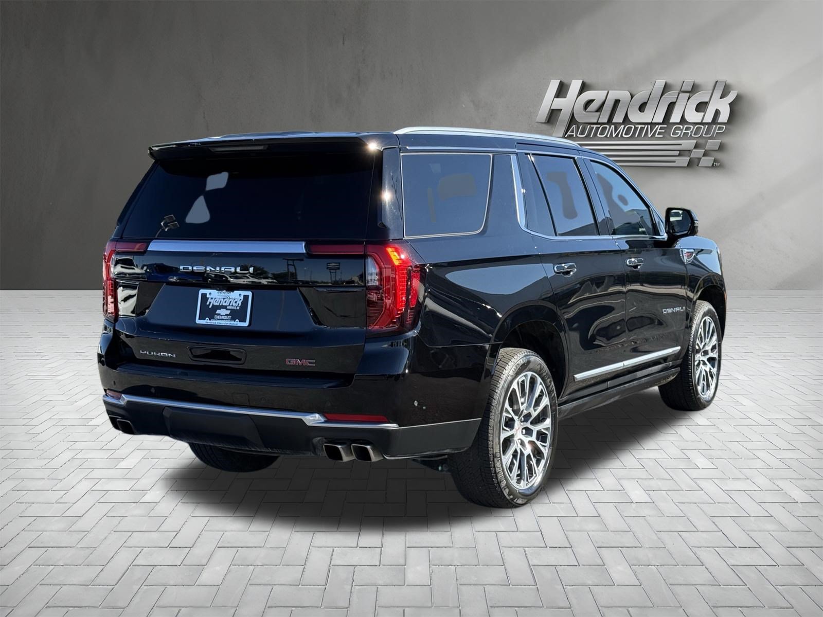 Used 2026 GMC Yukon Denali w/ Sun & Power Step Package AWD/4WD image 9