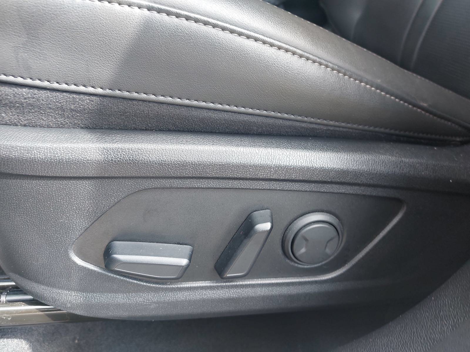 Used 2024 Kia Sorento S w/ Panoramic Sunroof Package FWD image 29
