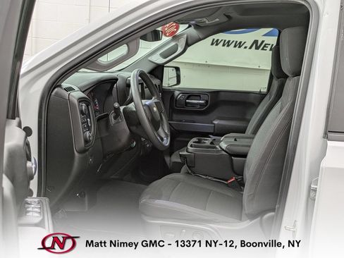 Used 2024 Chevrolet Silverado 1500 Custom AWD/4WD image 4
