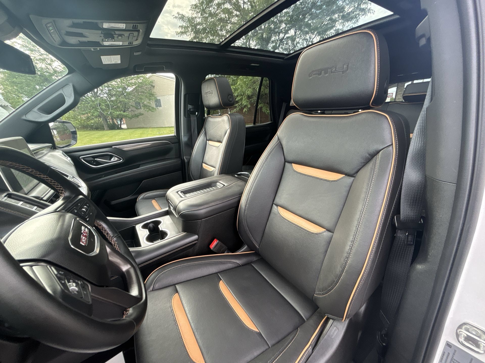 Used 2023 GMC Yukon AT4 AWD/4WD image 20