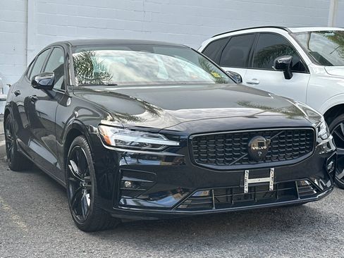 Used 2024 Volvo S60 B5 Plus w/ Climate Package FWD image 2
