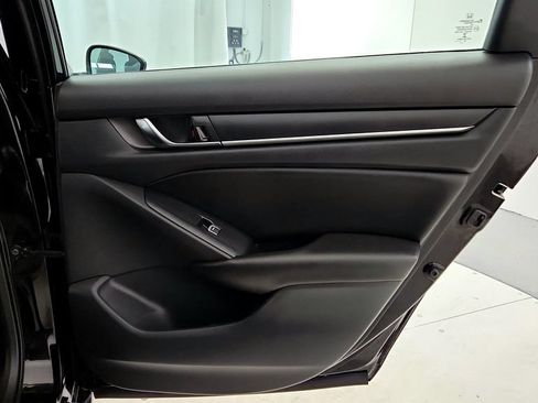Used 2020 Honda Accord LX image 18