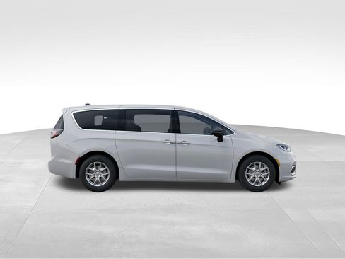 New 2026 Chrysler Pacifica Select image 22