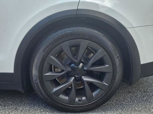 Used 2023 Tesla Model X AWD/4WD image 19