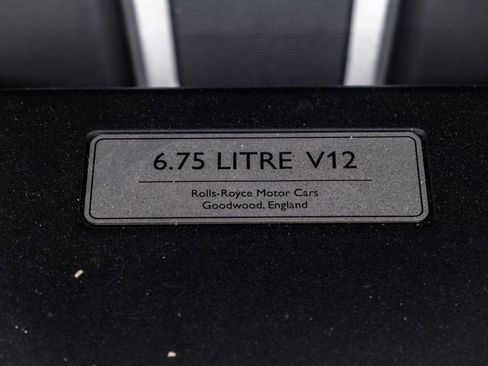 Used 2023 Rolls-Royce Phantom Sedan image 37