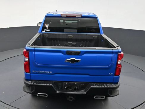 Used 2025 Chevrolet Silverado 1500 LT Trail Boss w/ Convenience Package II AWD/4WD image 15