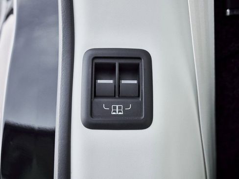 Used 2024 Land Rover Range Rover Long Wheelbase SE image 50