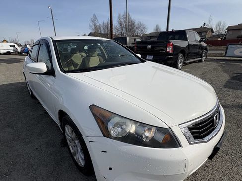 Used 2010 Honda Accord LX image 4