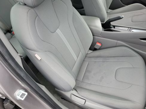 Used 2023 Hyundai Elantra SE w/ Cargo Package FWD image 20