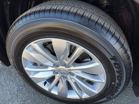 New 2025 Mitsubishi Outlander ES image 10