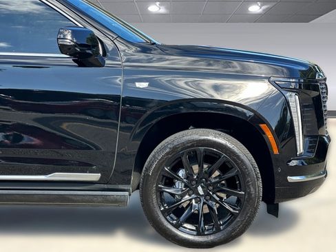Used 2025 Cadillac Escalade Premium Luxury w/ LPO, Floor Liner Package AWD/4WD image 37