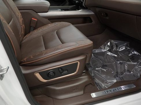 Certified 2025 RAM 1500 Limited image 51