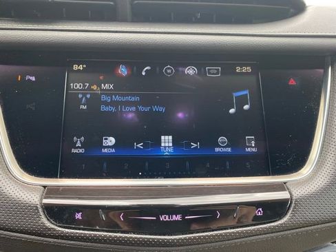 Used 2017 Cadillac XT5 Luxury w/ Driver Awareness Package image 21