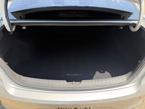 Used 2019 Hyundai Sonata FWD image 16