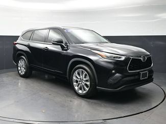 Used 2020 Toyota Highlander Limited FWD 360° Tour