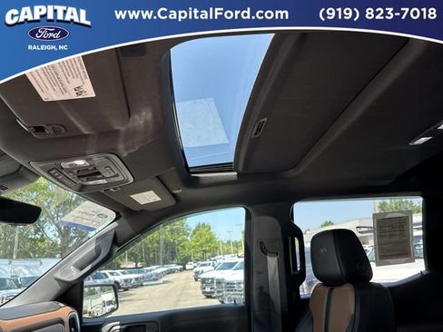 Used 2021 Chevrolet Silverado 1500 High Country w/ Technology Package AWD/4WD image 22