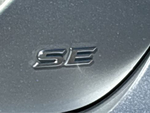 Used 2023 Toyota Camry SE w/ Convenience Package image 21