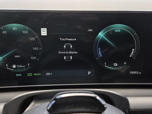 Certified 2025 Hyundai Tucson SEL AWD/4WD image 22