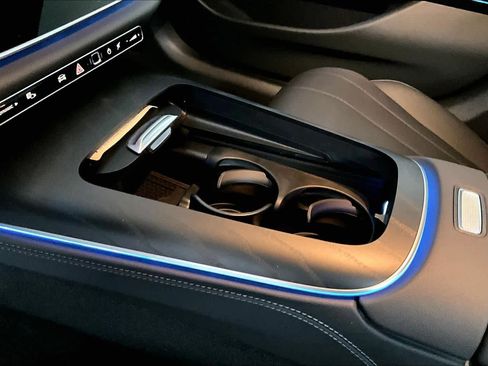 New 2026 Mercedes-Benz E 350 4MATIC Sedan image 11