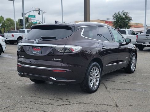 Used 2023 Buick Enclave Avenir w/ Avenir Technology Package image 4