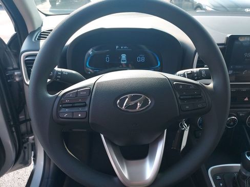 New 2026 Hyundai Venue SE FWD image 17