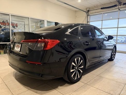 Used 2024 Honda Civic EX image 4