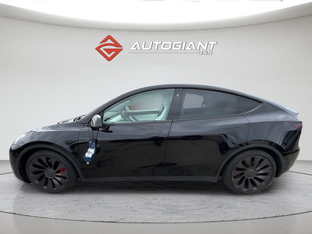 Used 2022 Tesla Model Y Performance AWD/4WD image 3