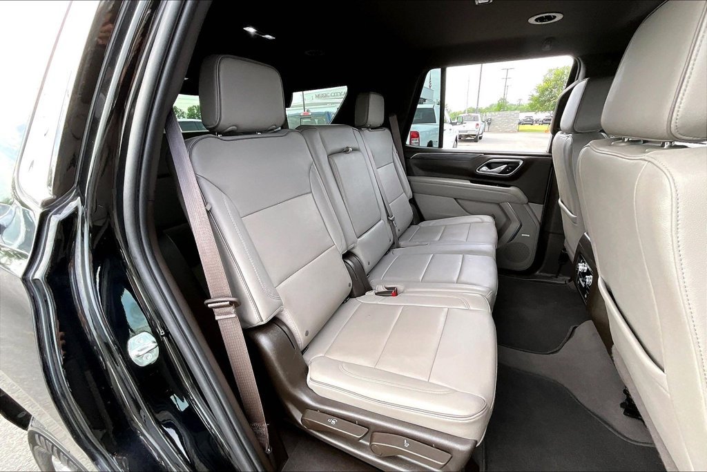 Used 2023 GMC Yukon SLT AWD/4WD image 26