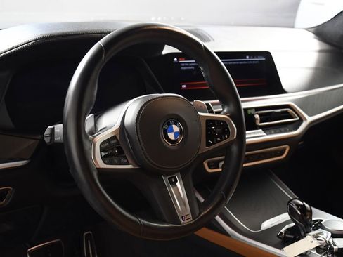 Used 2022 BMW X7 xDrive40i w/ M Sport Package AWD/4WD image 13